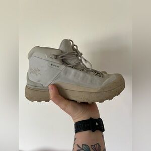 Arc'teryx KOPEC MID GTX BOOT WOMEN'S Size 6 Solitude / Rune